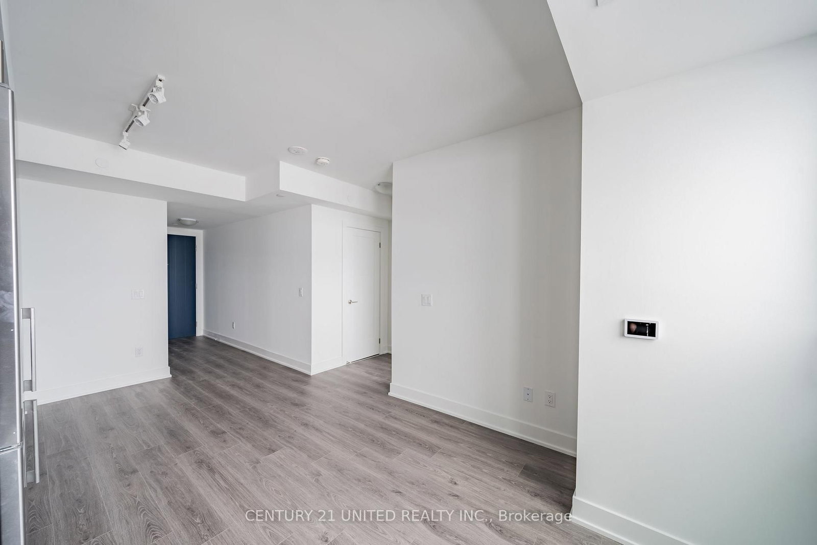 2545 Simcoe Street, Unit 1203 - Photo 13