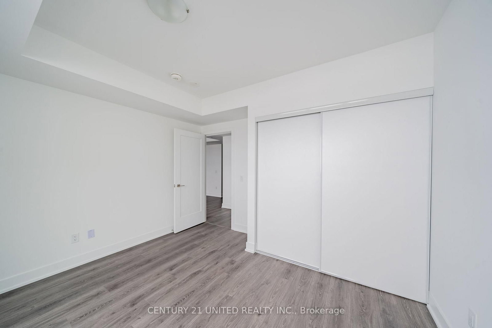 2545 Simcoe Street, Unit 1203 - Photo 26