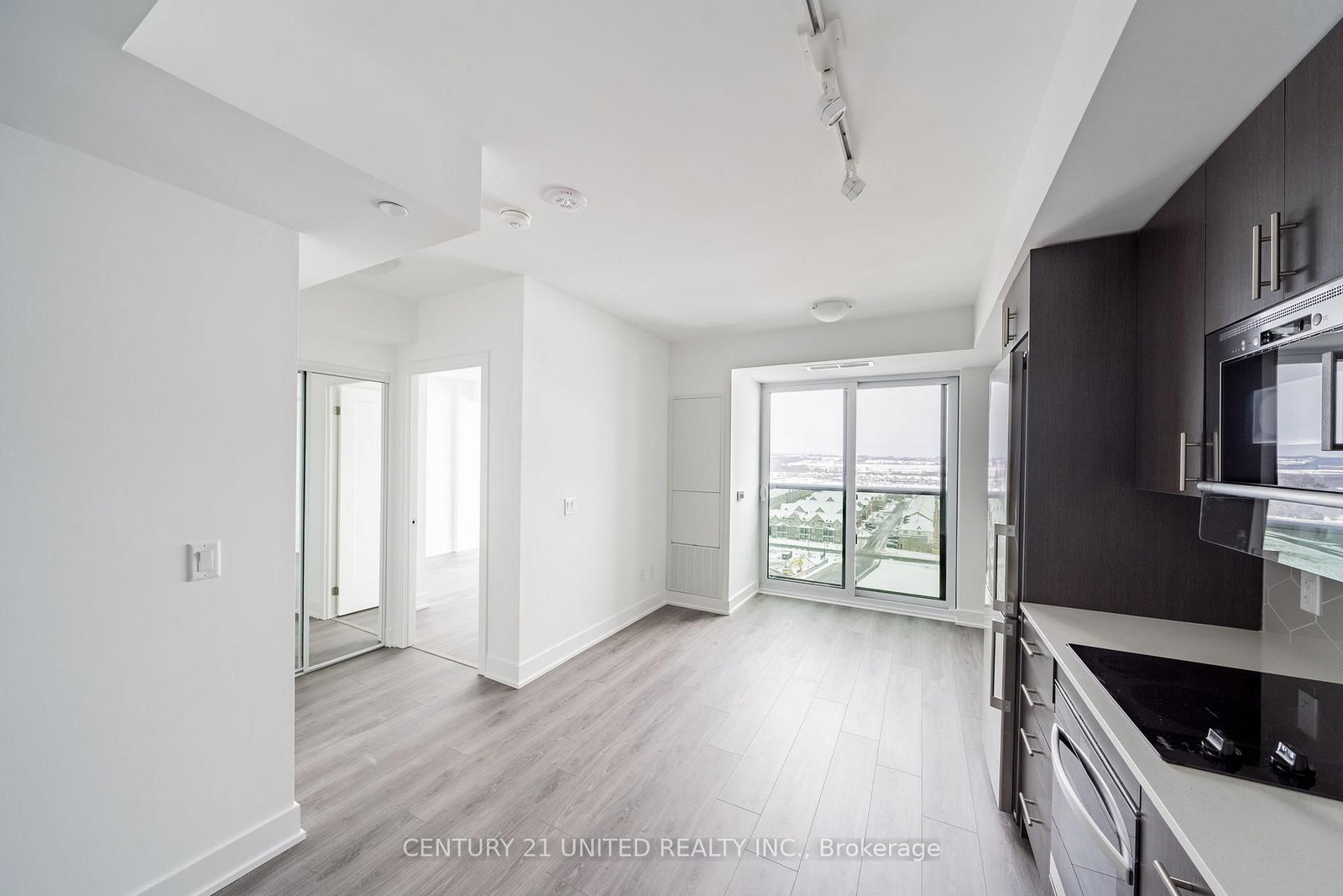2545 Simcoe Street, Unit 1203 - Photo 29
