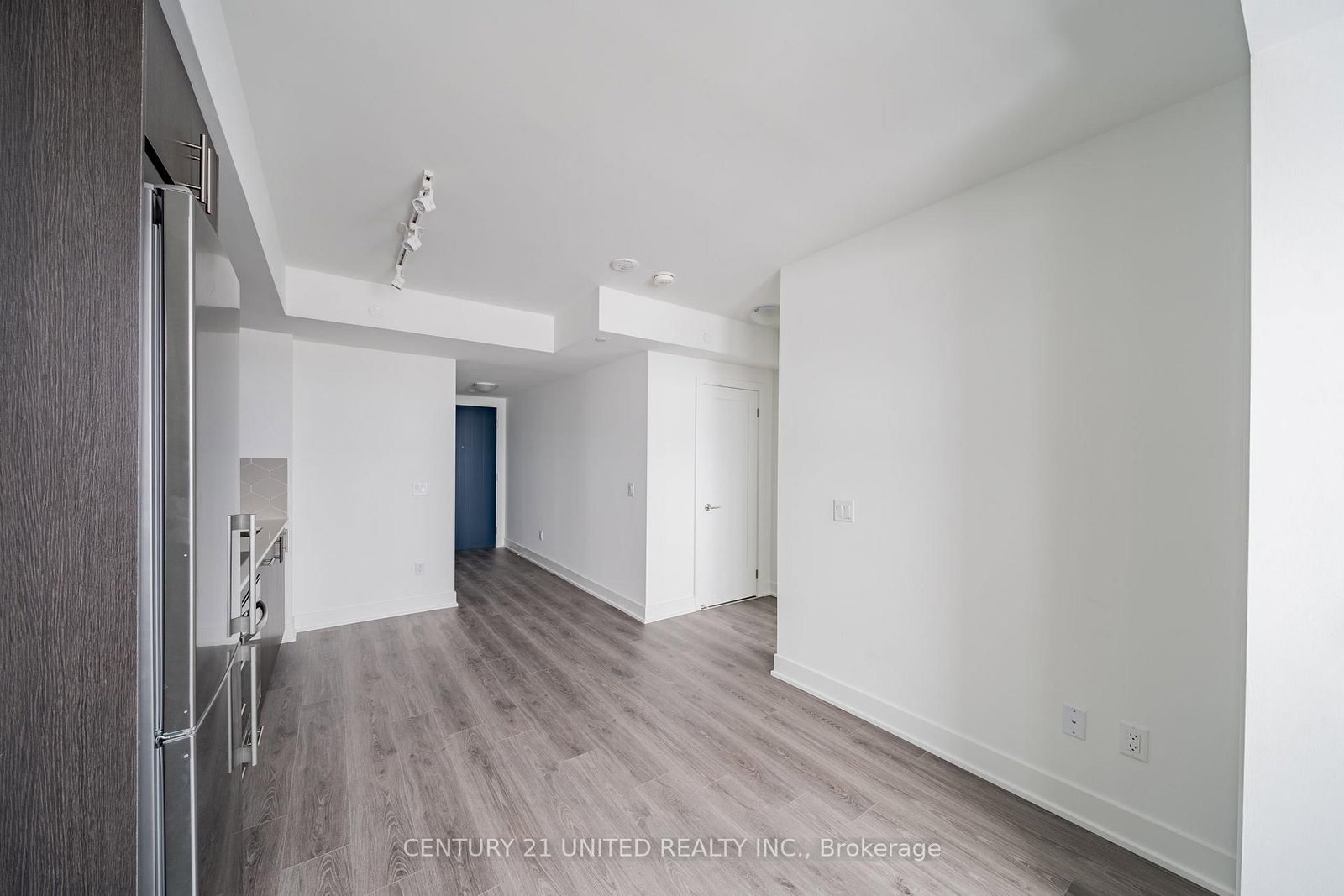 2545 Simcoe Street, Unit 1203 - Photo 30