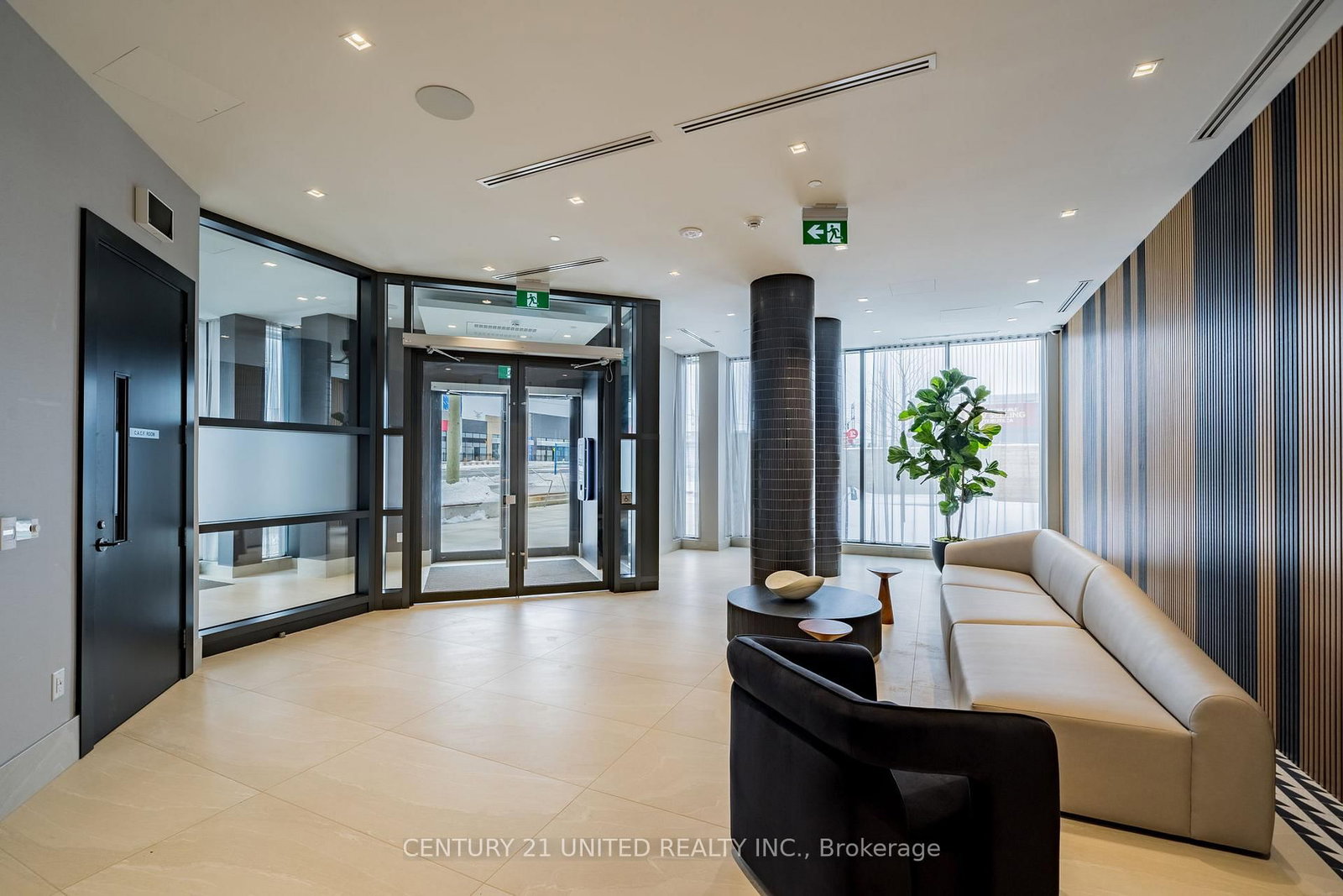 2545 Simcoe Street, Unit 1203 - Photo 4