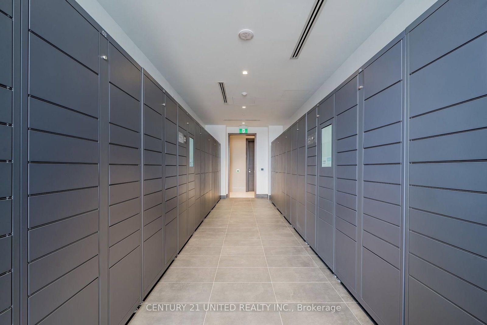 2545 Simcoe Street, Unit 1203 - Photo 44