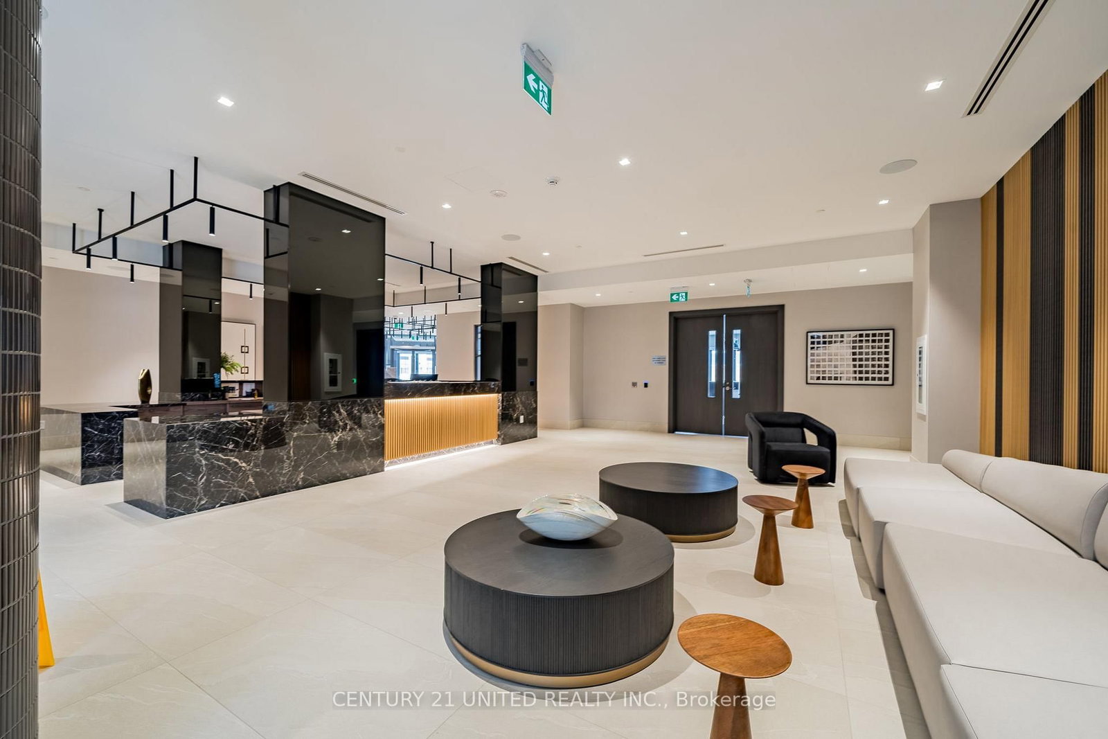 2545 Simcoe Street, Unit 1203 - Photo 5