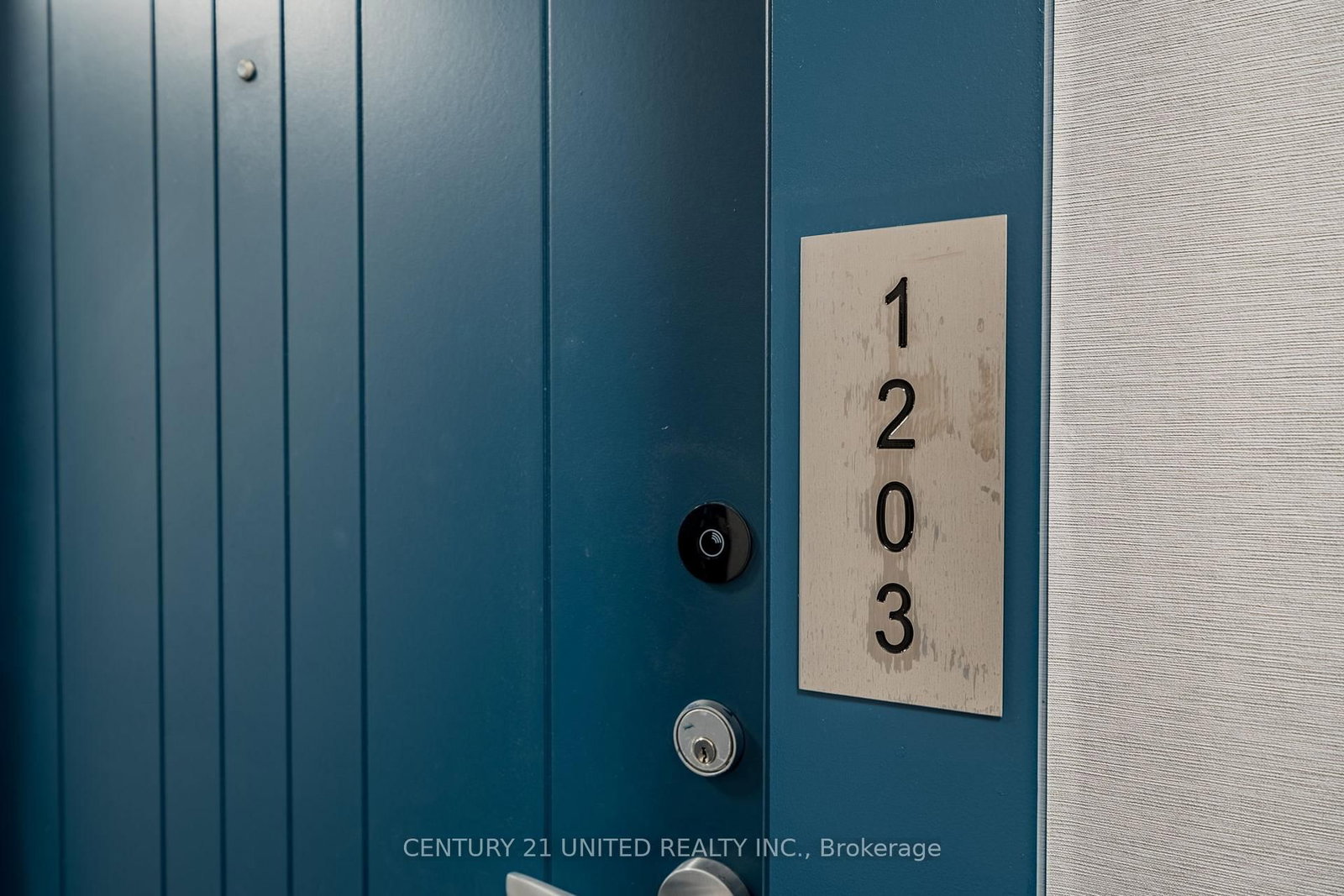 2545 Simcoe Street, Unit 1203 - Photo 6