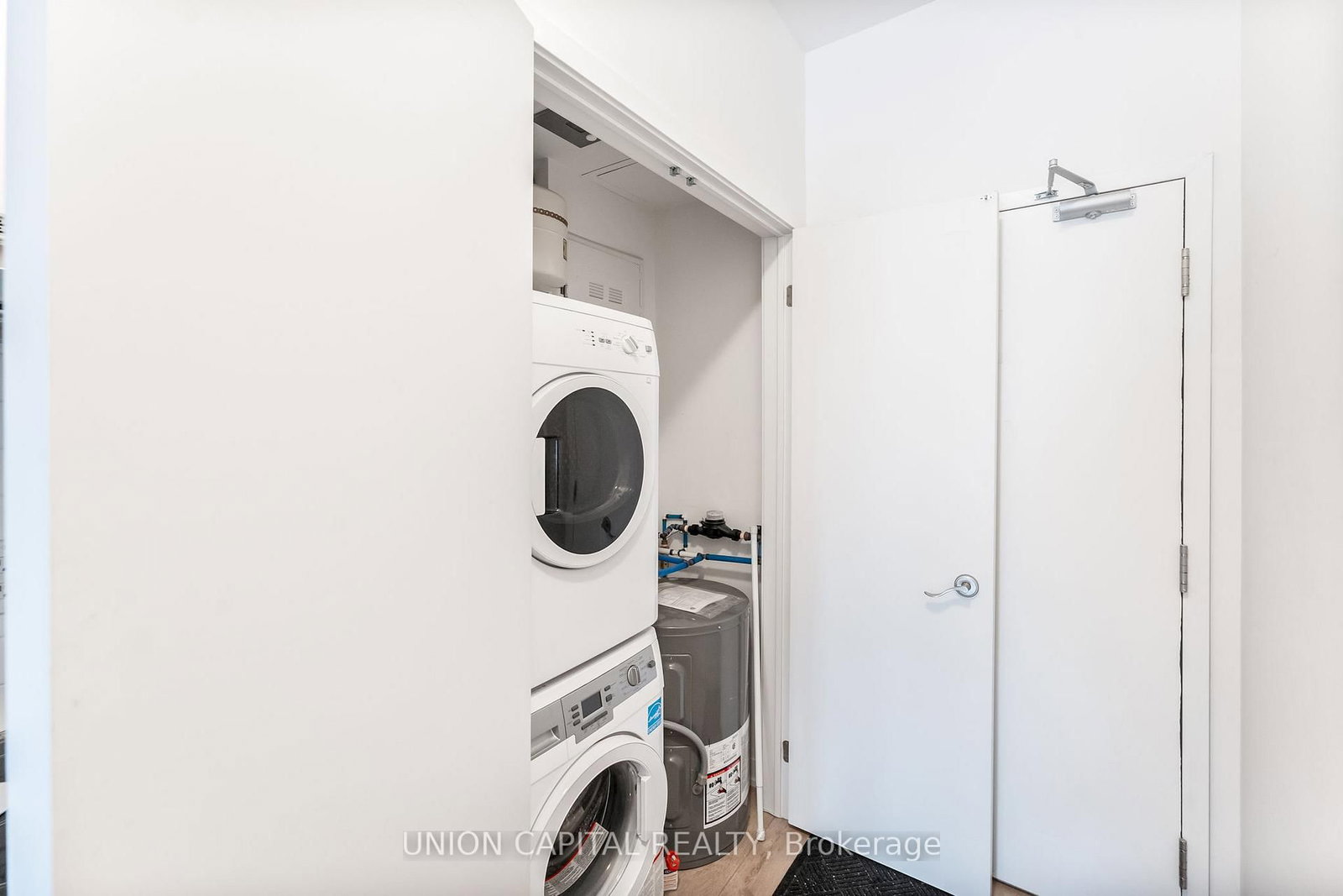 1800 Simcoe Street, Unit 201 - Photo 12