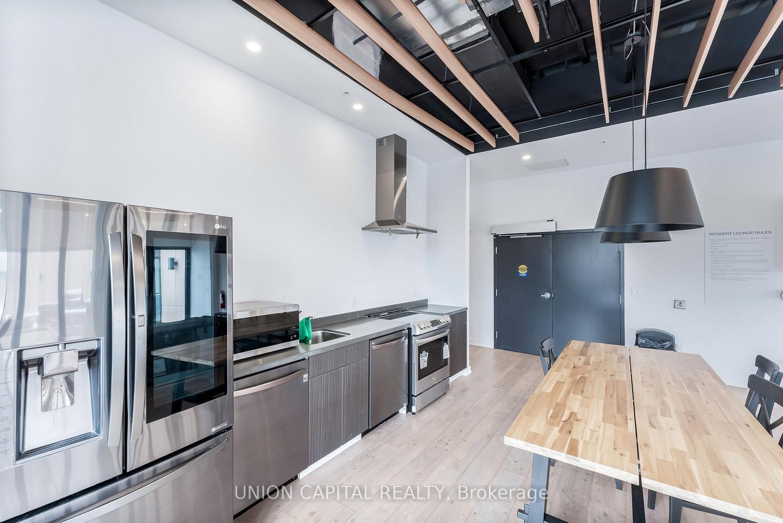 1800 Simcoe Street, Unit 201 - Photo 14