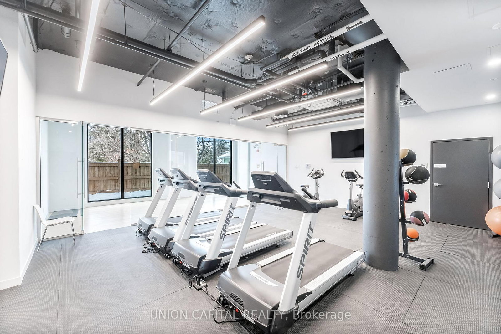 1800 Simcoe Street, Unit 201 - Photo 17