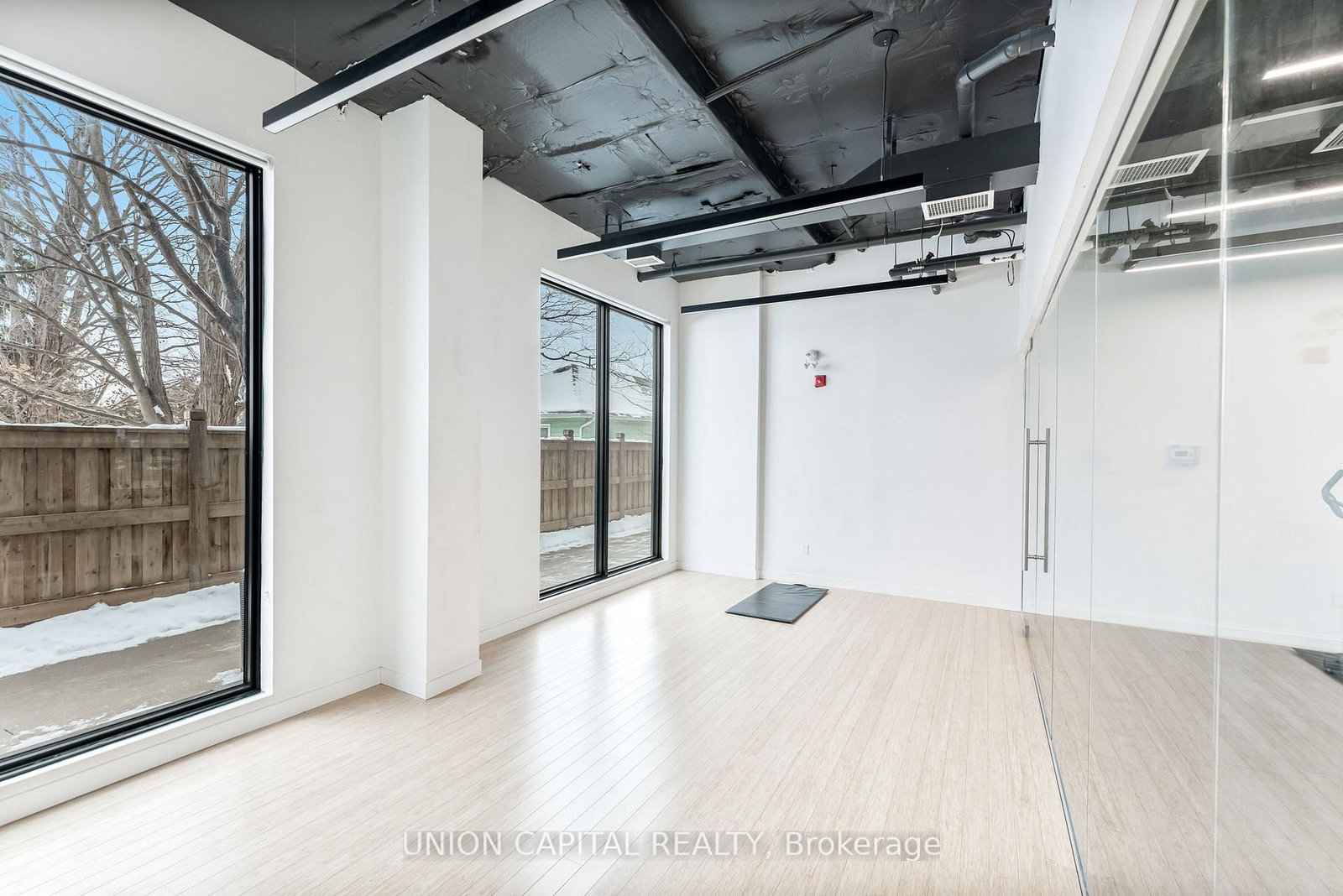 1800 Simcoe Street, Unit 201 - Photo 18