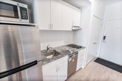 Unit 201 — 1800 Simcoe Street — photo 5