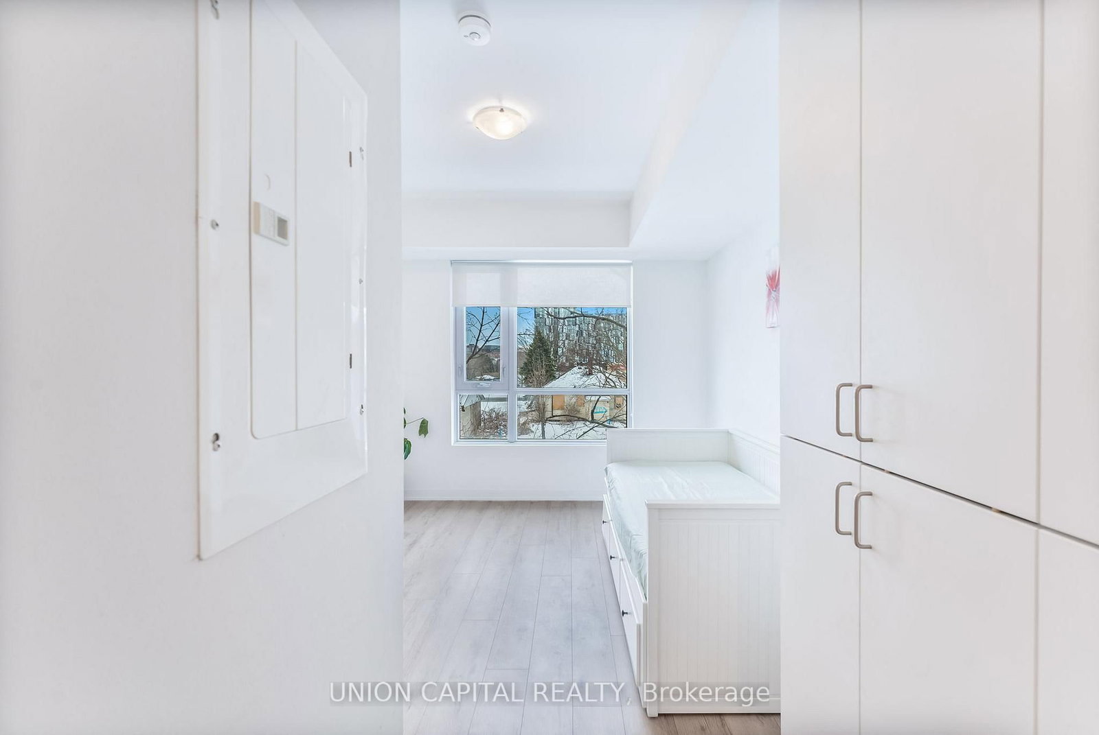 1800 Simcoe Street, Unit 201 - Photo 6