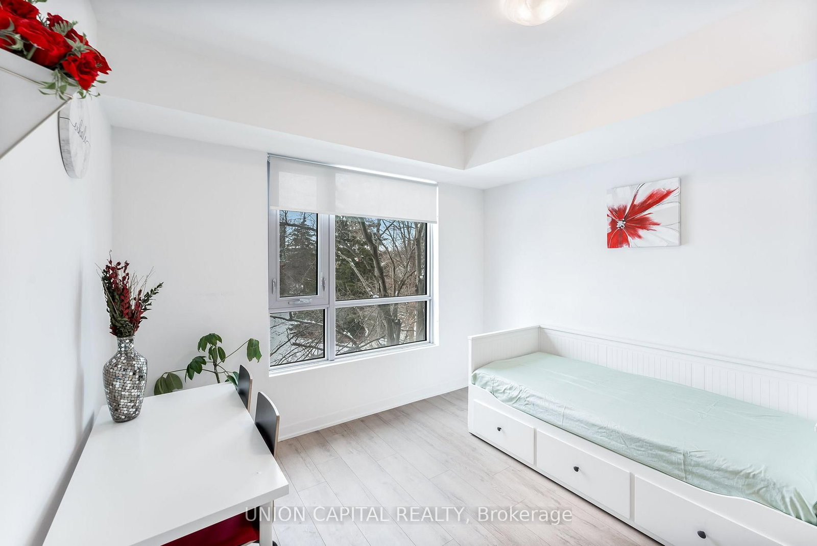 1800 Simcoe Street, Unit 201 - Photo 8