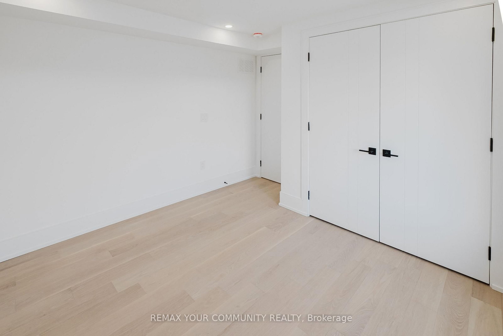 Detached House for sale at 360 Woodmount Avenue, Toronto, Ontario, M4C 4A5 - East York - MLS: E12998646