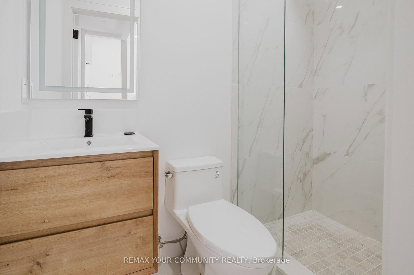 Detached House for sale at 360 Woodmount Avenue, Toronto, Ontario, M4C 4A5 - East York - MLS: E12998646