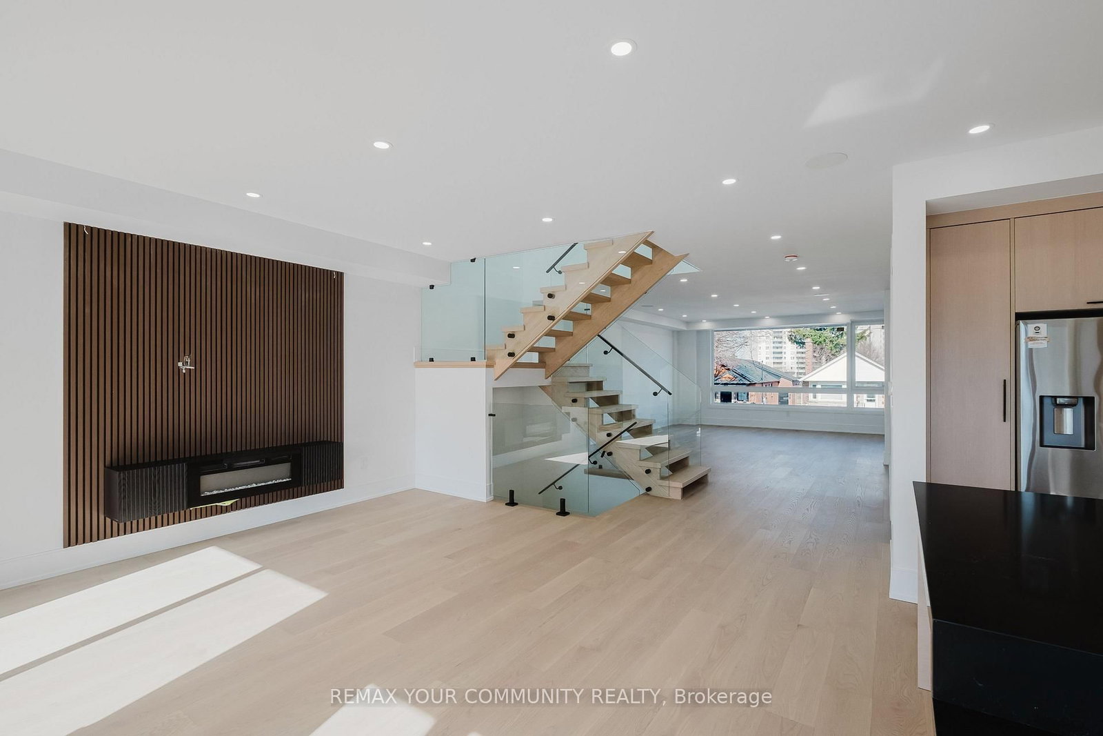 Detached House for sale at 360 Woodmount Avenue, Toronto, Ontario, M4C 4A5 - East York - MLS: E12998646