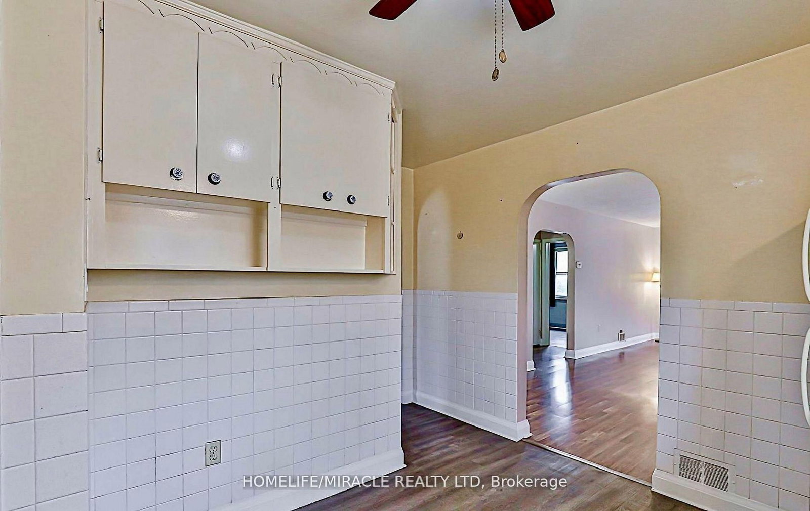 19 Herbert Avenue, Unit Main - Photo 23