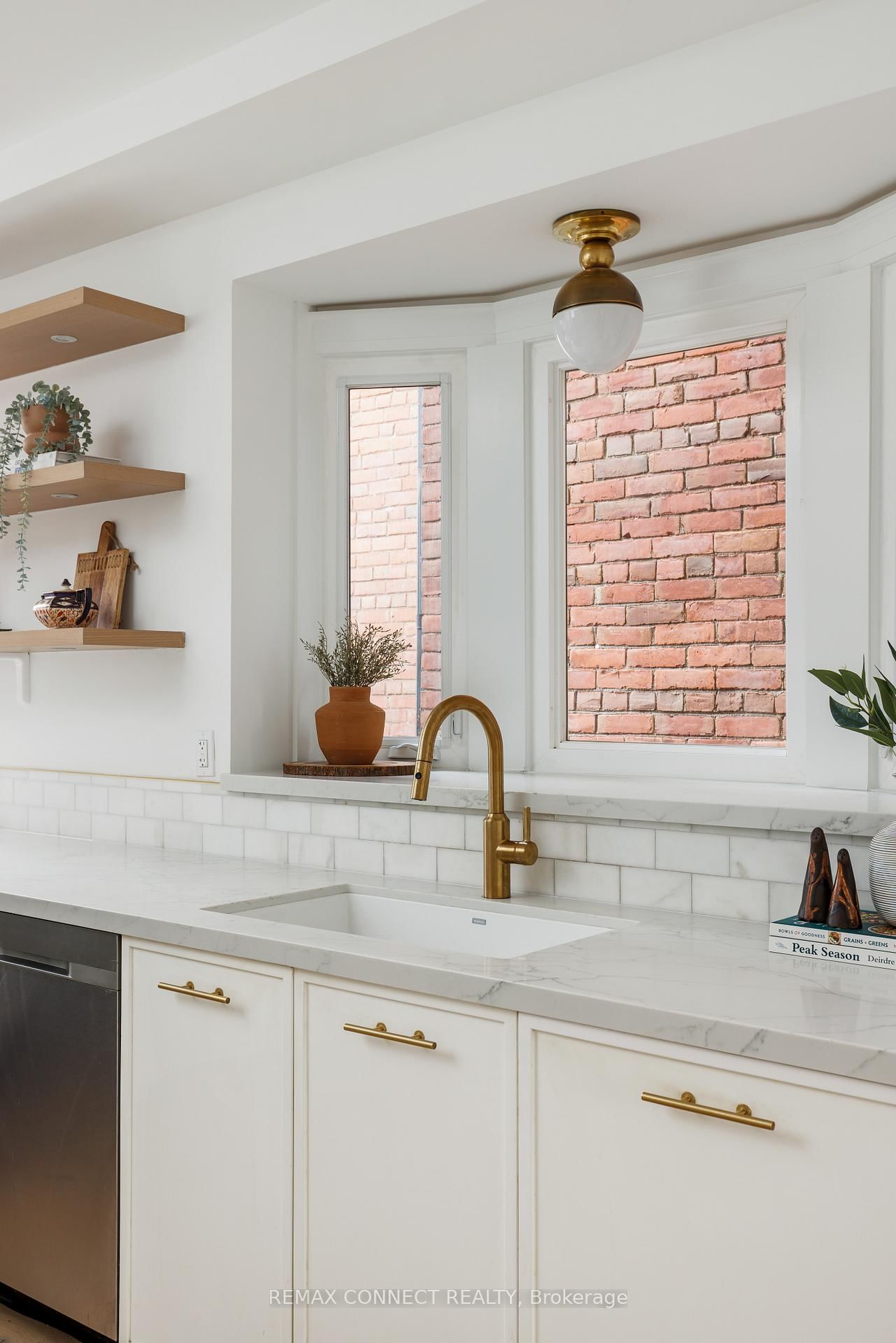 Detached House for sale at 20 Fenwick Avenue, Toronto, Ontario, M4K 3H3 - North Riverdale - MLS: E12998852