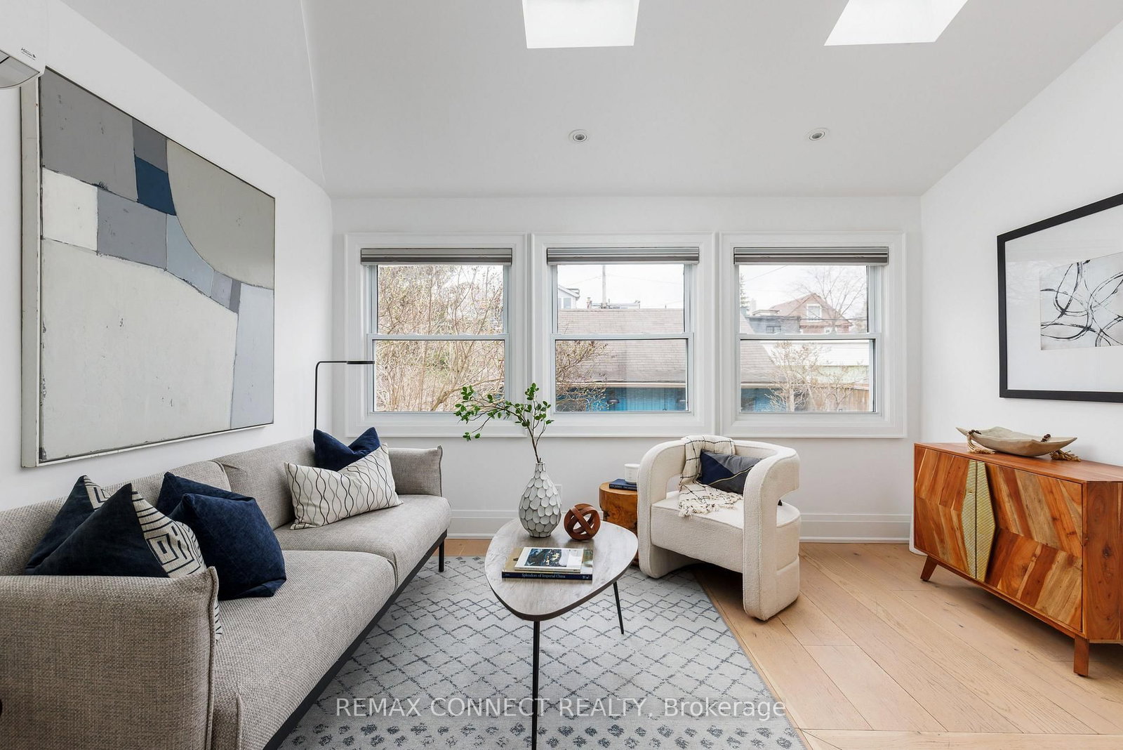 Detached House for sale at 20 Fenwick Avenue, Toronto, Ontario, M4K 3H3 - North Riverdale - MLS: E12998852