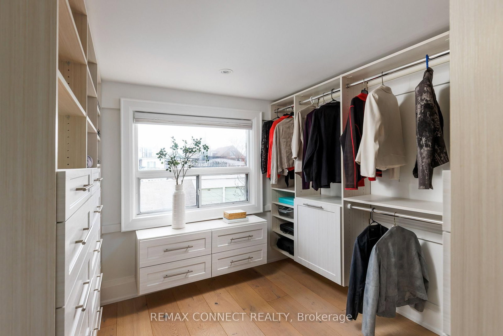 Detached House for sale at 20 Fenwick Avenue, Toronto, Ontario, M4K 3H3 - North Riverdale - MLS: E12998852