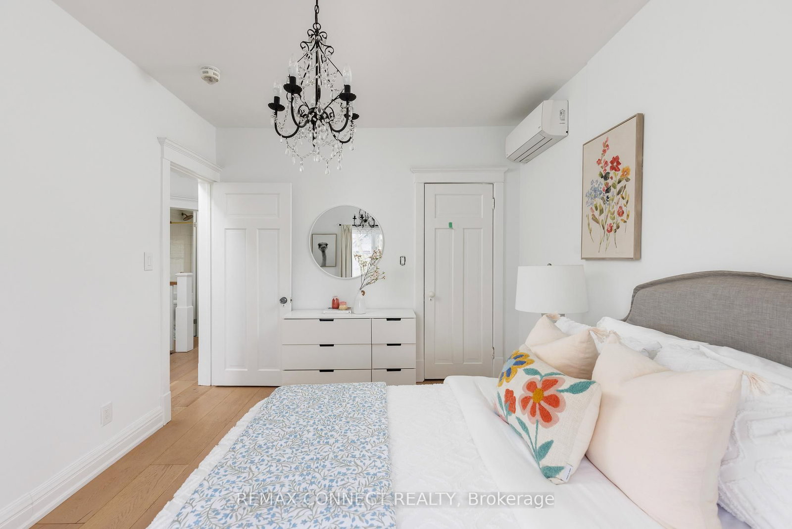 Detached House for sale at 20 Fenwick Avenue, Toronto, Ontario, M4K 3H3 - North Riverdale - MLS: E12998852