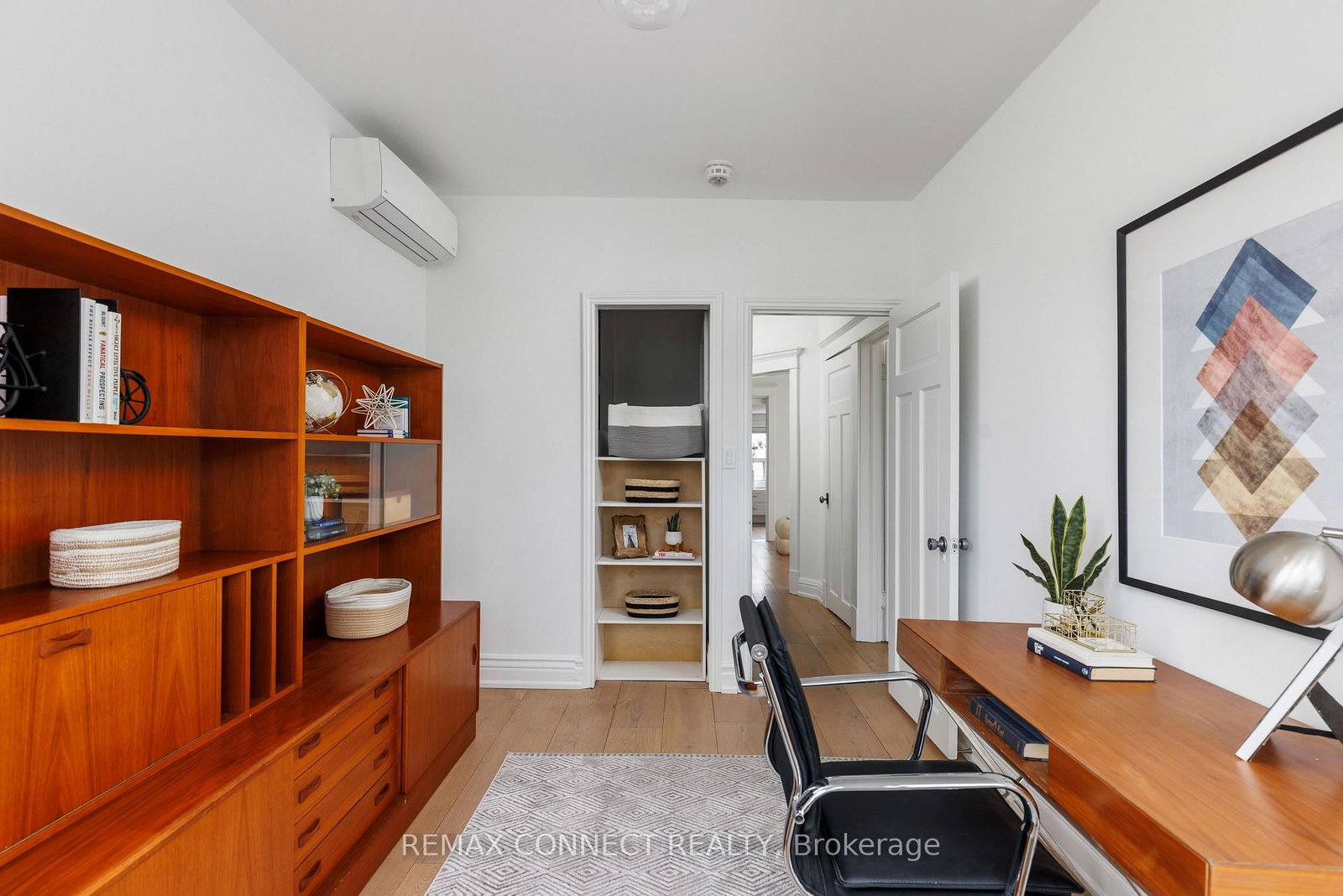 Detached House for sale at 20 Fenwick Avenue, Toronto, Ontario, M4K 3H3 - North Riverdale - MLS: E12998852