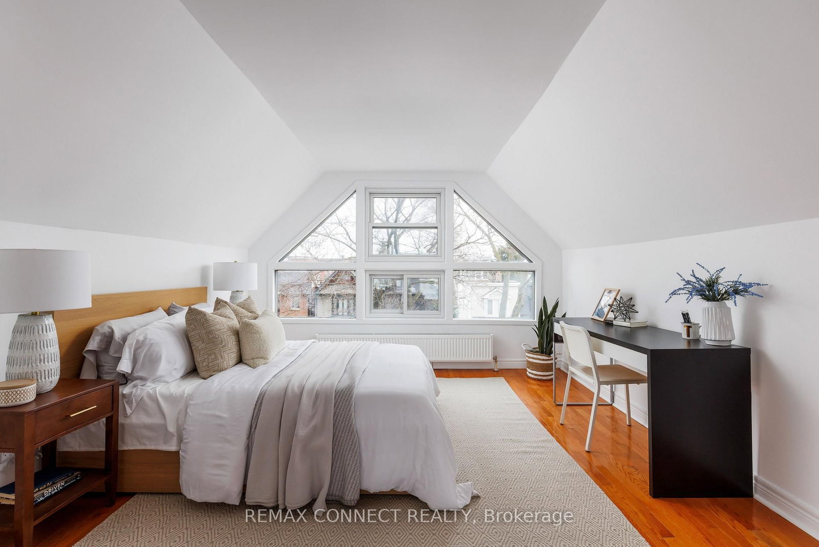 Detached House for sale at 20 Fenwick Avenue, Toronto, Ontario, M4K 3H3 - North Riverdale - MLS: E12998852