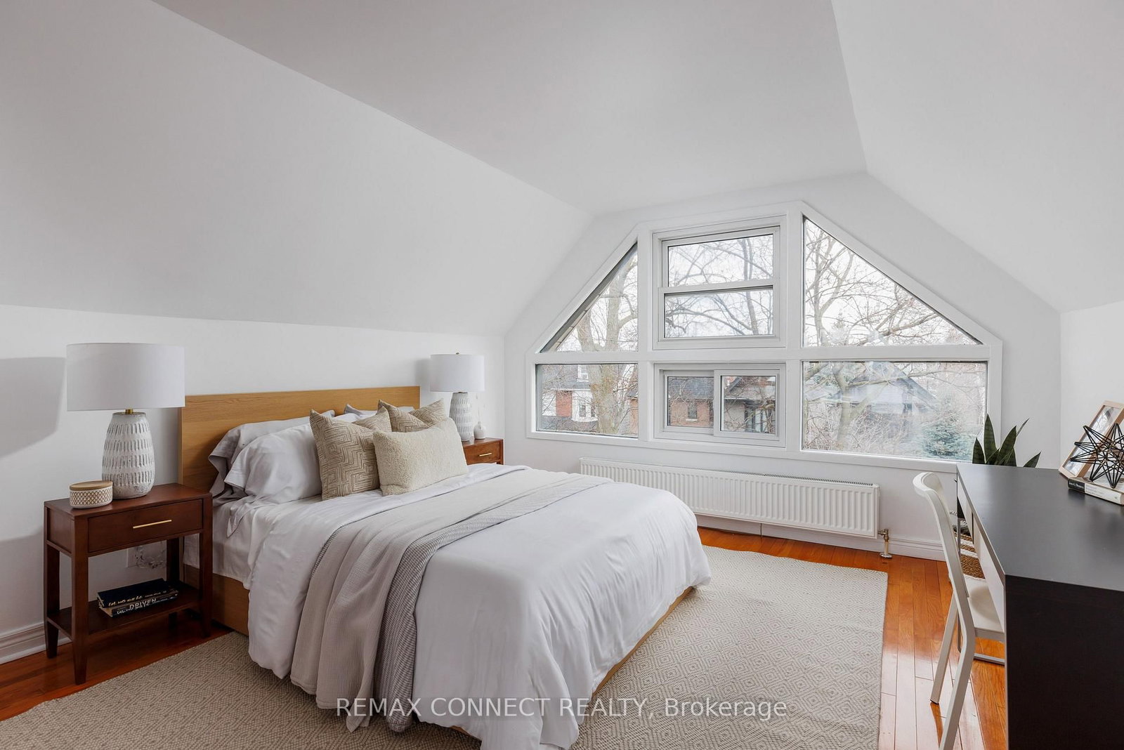 Detached House for sale at 20 Fenwick Avenue, Toronto, Ontario, M4K 3H3 - North Riverdale - MLS: E12998852