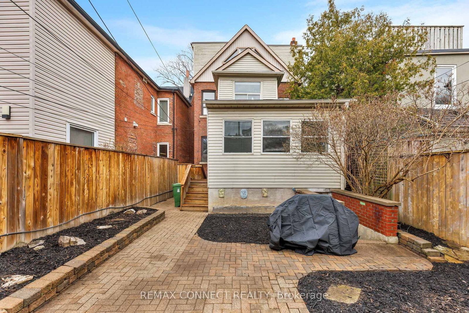 Detached House for sale at 20 Fenwick Avenue, Toronto, Ontario, M4K 3H3 - North Riverdale - MLS: E12998852