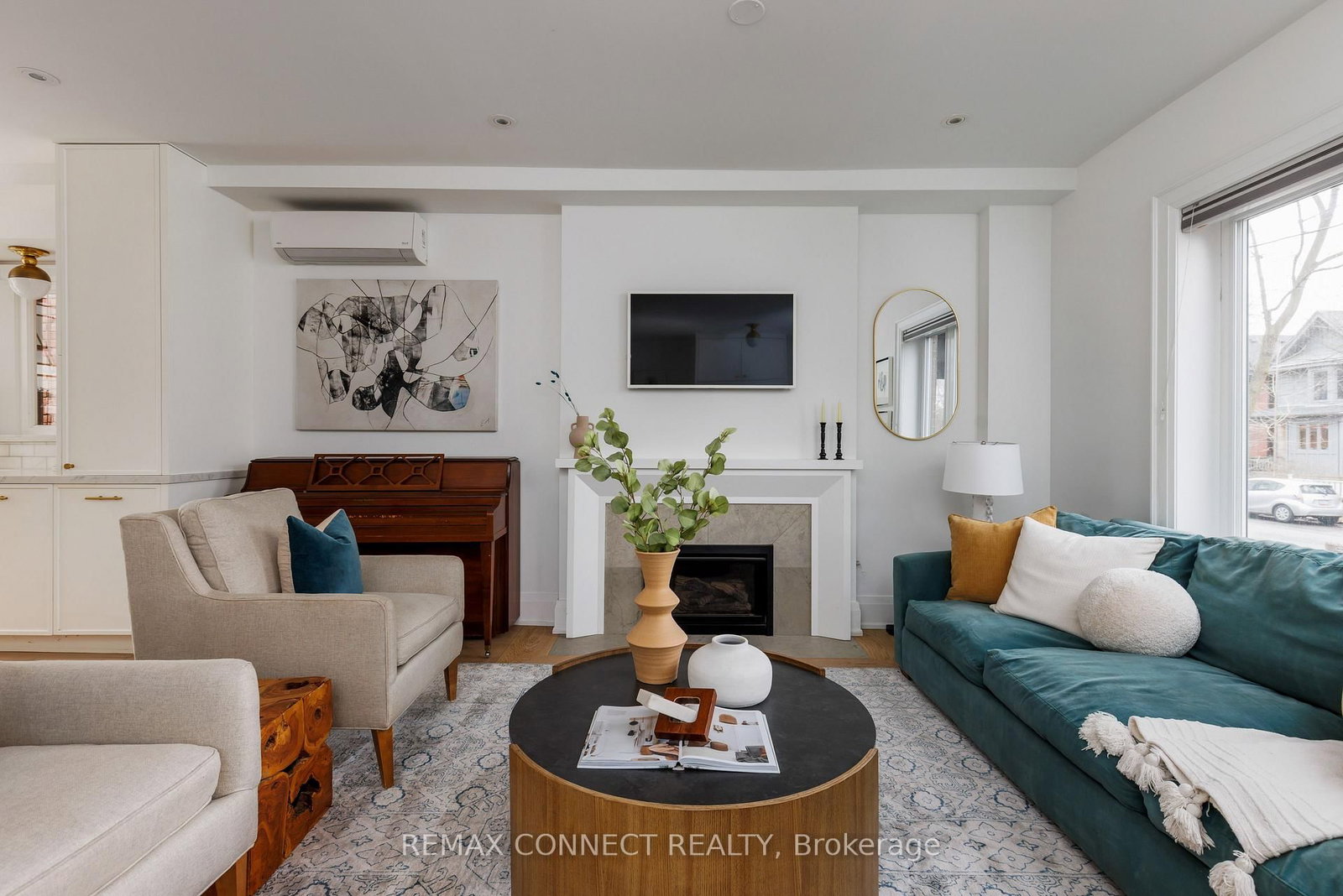 Detached House for sale at 20 Fenwick Avenue, Toronto, Ontario, M4K 3H3 - North Riverdale - MLS: E12998852