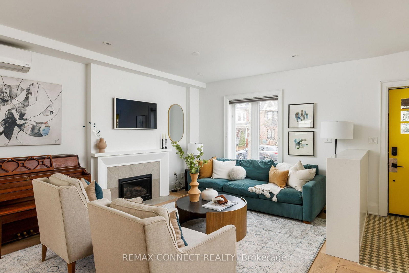 Detached House for sale at 20 Fenwick Avenue, Toronto, Ontario, M4K 3H3 - North Riverdale - MLS: E12998852