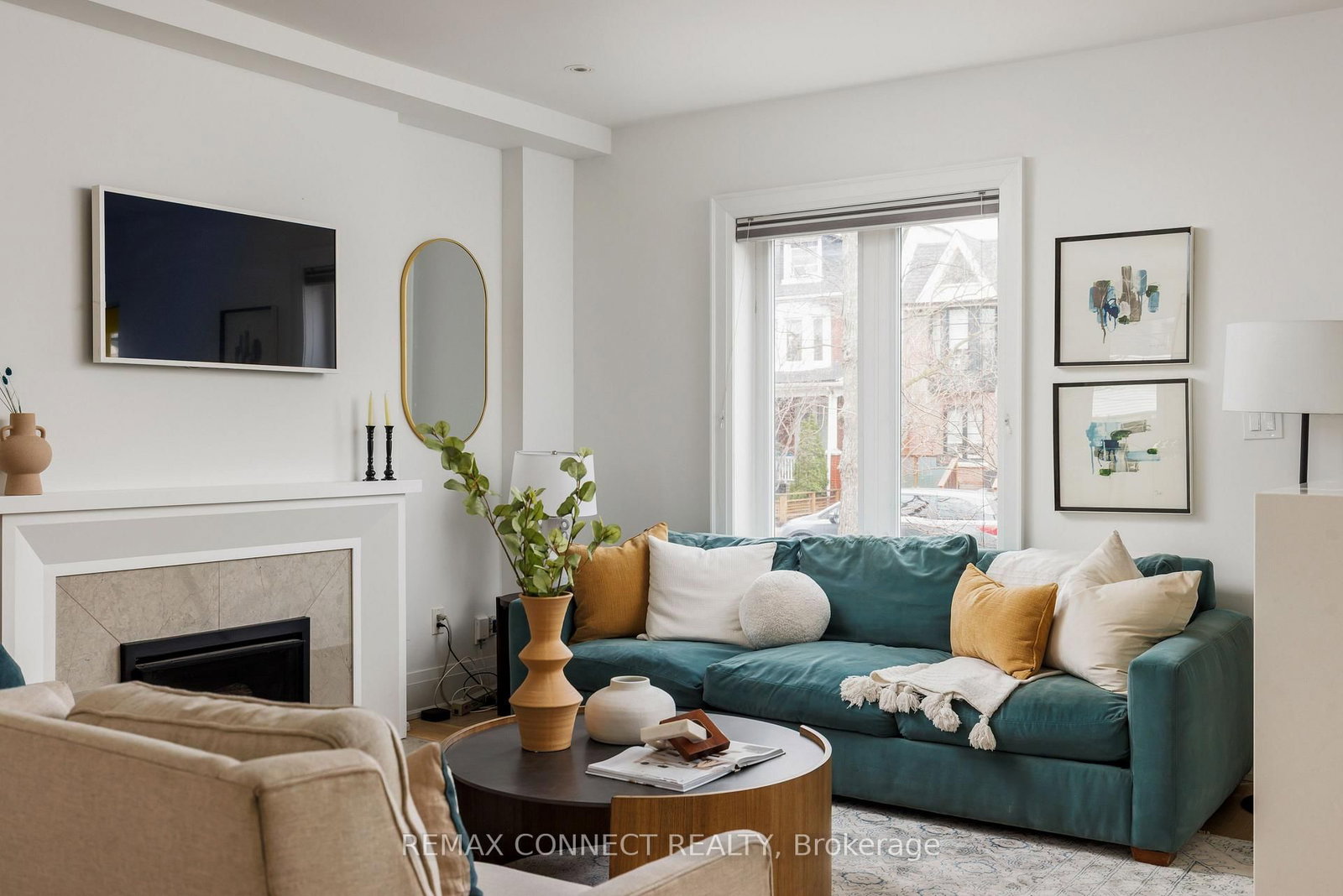 Detached House for sale at 20 Fenwick Avenue, Toronto, Ontario, M4K 3H3 - North Riverdale - MLS: E12998852