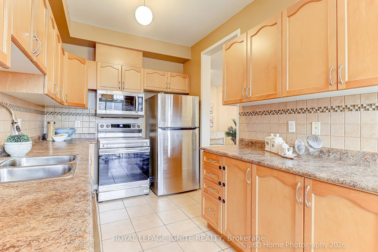 48 Thorp Crescent - Photo 10