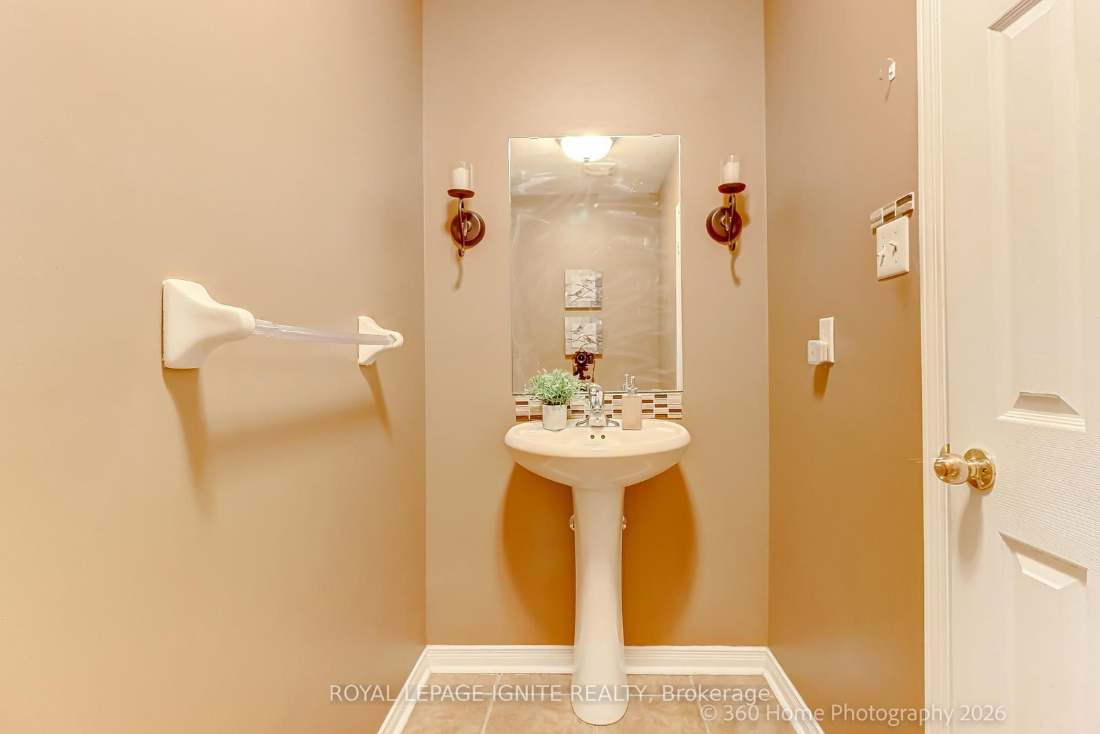 48 Thorp Crescent - Photo 13