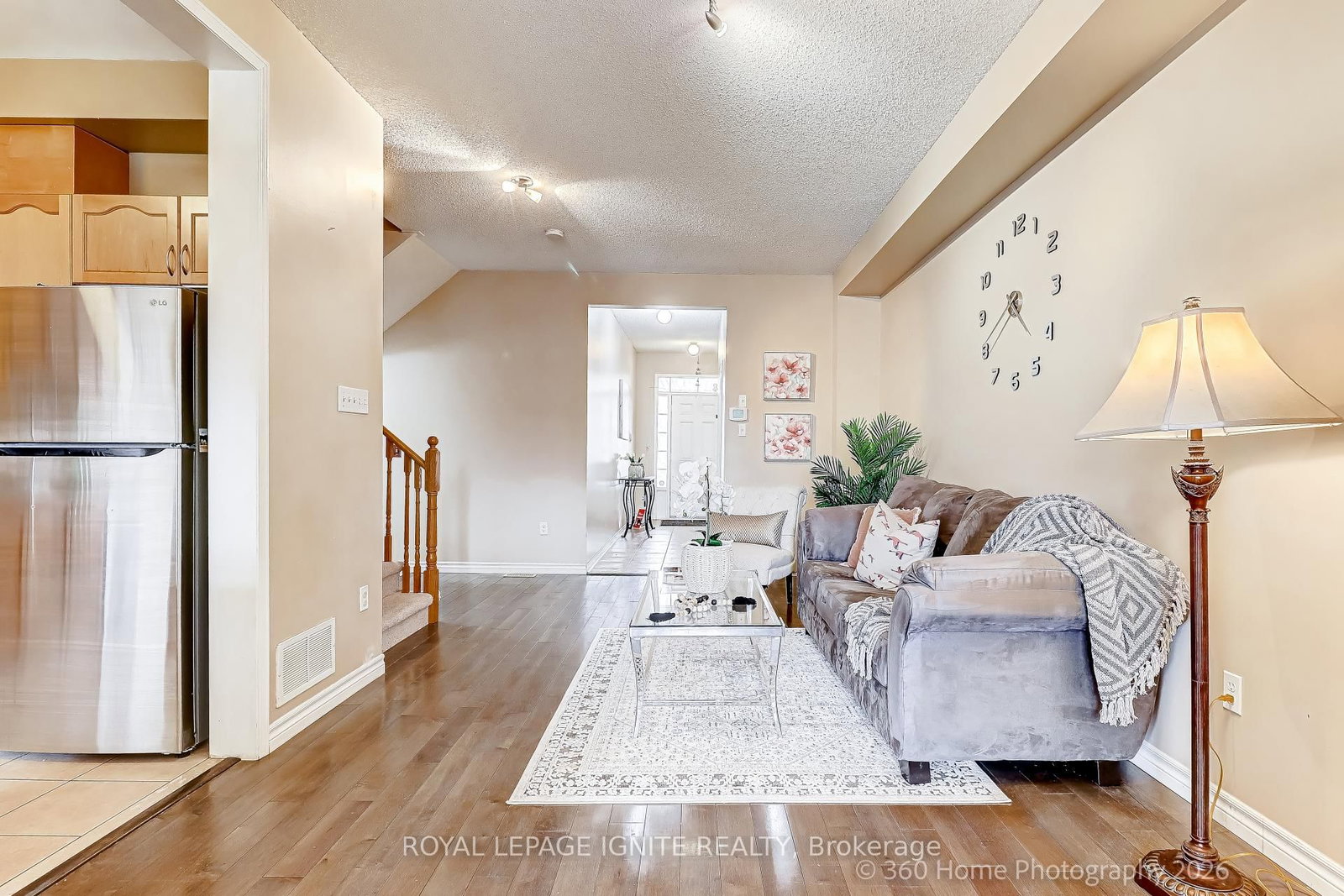 48 Thorp Crescent - Photo 5