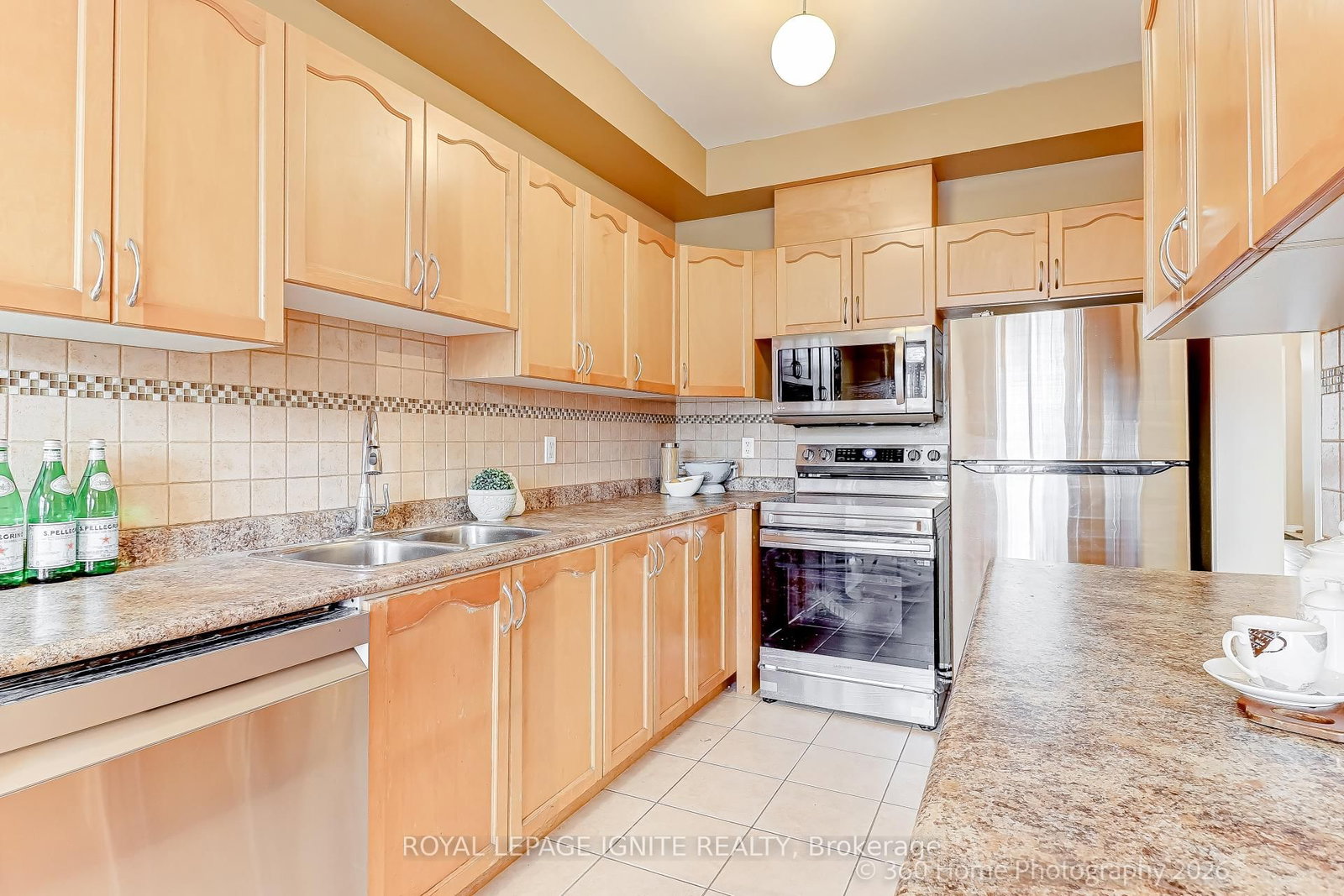 48 Thorp Crescent - Photo 9