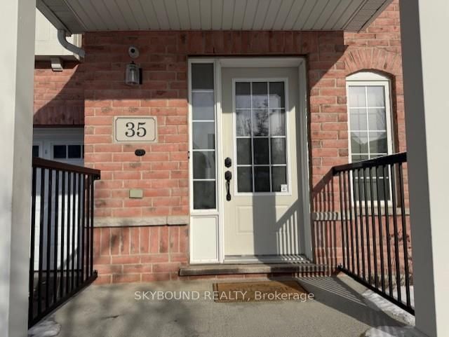 35 Lloydminister Ave, Ajax, L1Z 0N8 | Image 2