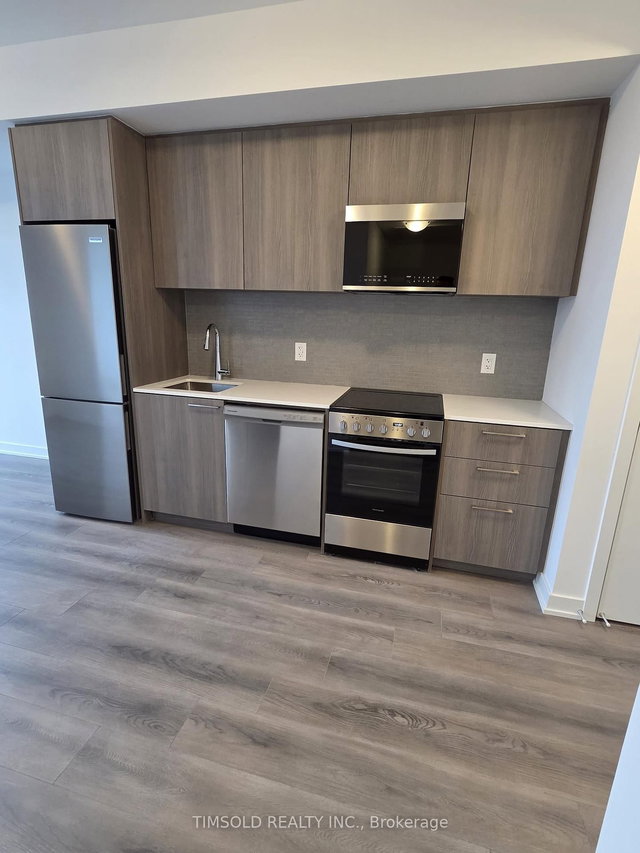 419 - 7437 Kingston Road