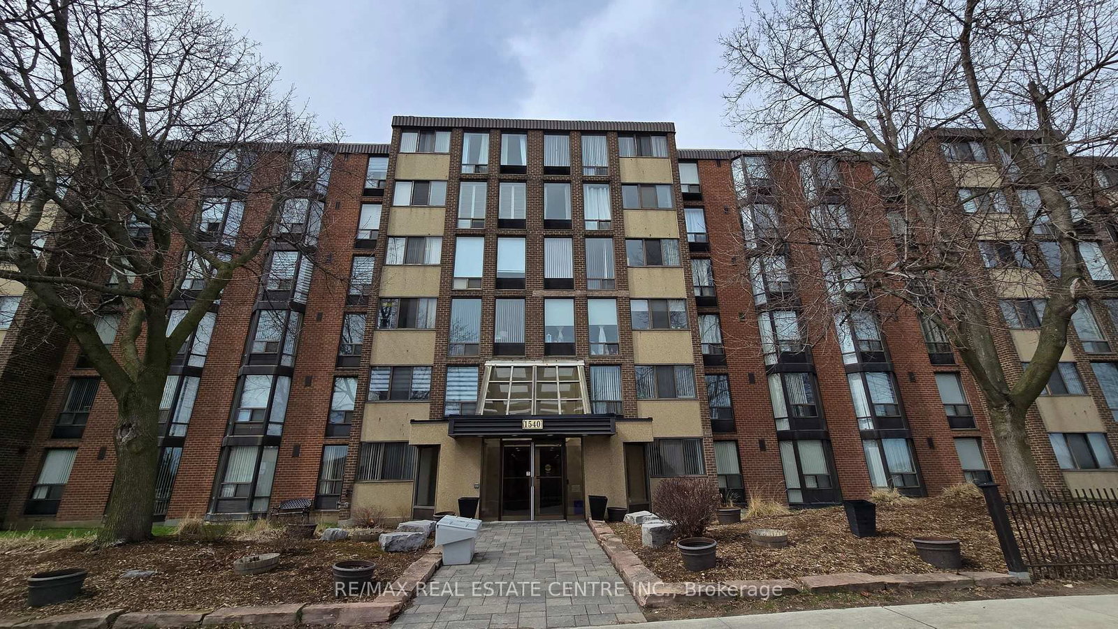1540 Pickering Parkway, Unit 609