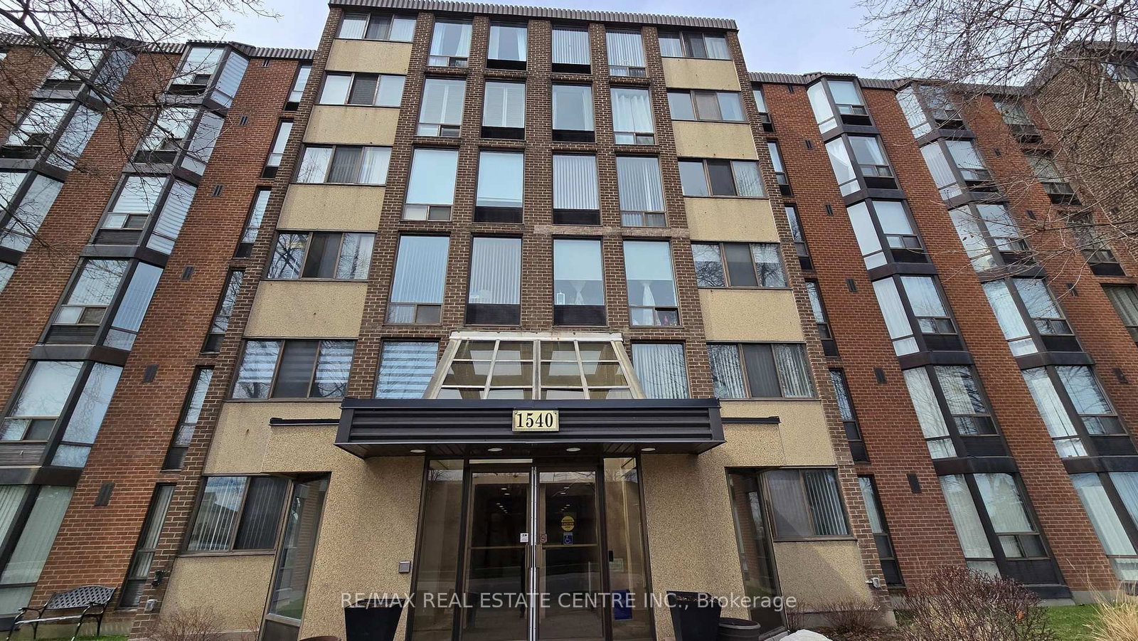 1540 Pickering Parkway, Unit 609 - Photo 40