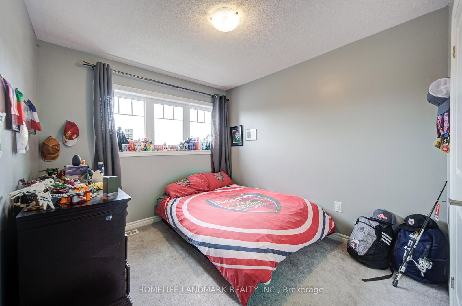 Detached House for sale at 106 Barkerville Drive, Whitby, Ontario, L1P 0L8 - Rural Whitby - MLS: E12999406