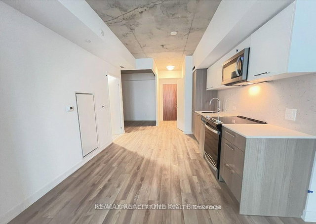 511 - 45 Baseball Place