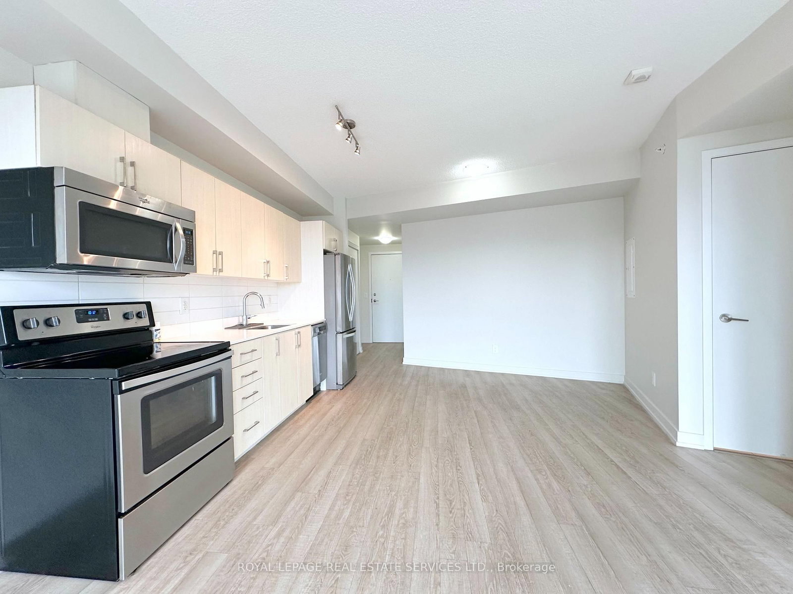 763 Woodbine Avenue, Unit 504 - Photo 5