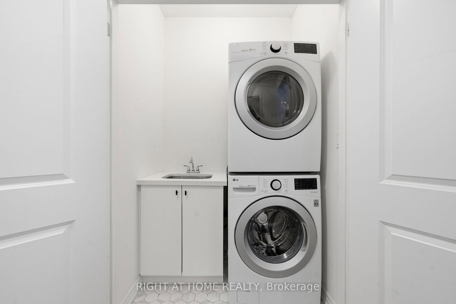 1304 Apollo Street - Photo 18