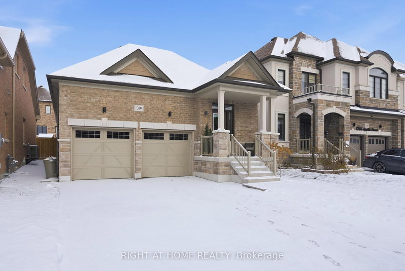 1304 Apollo St, Oshawa, L1K 3E6 | Image 2