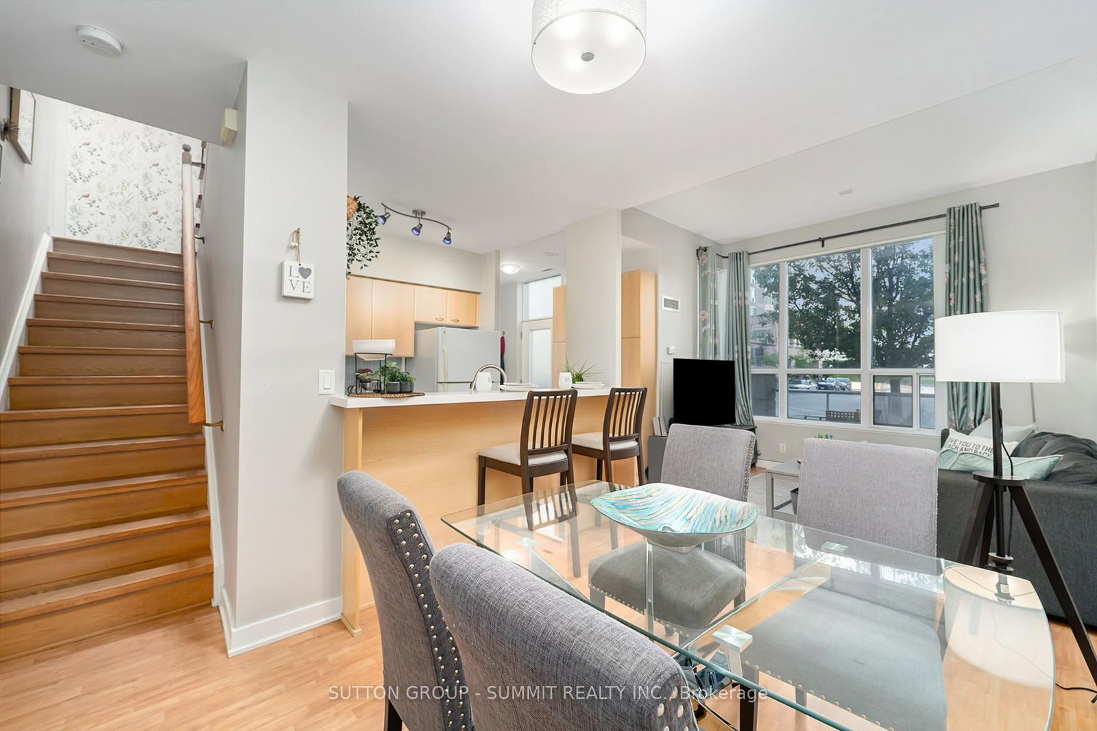 38 Lee Centre Drive, Unit Th122 - Photo 11