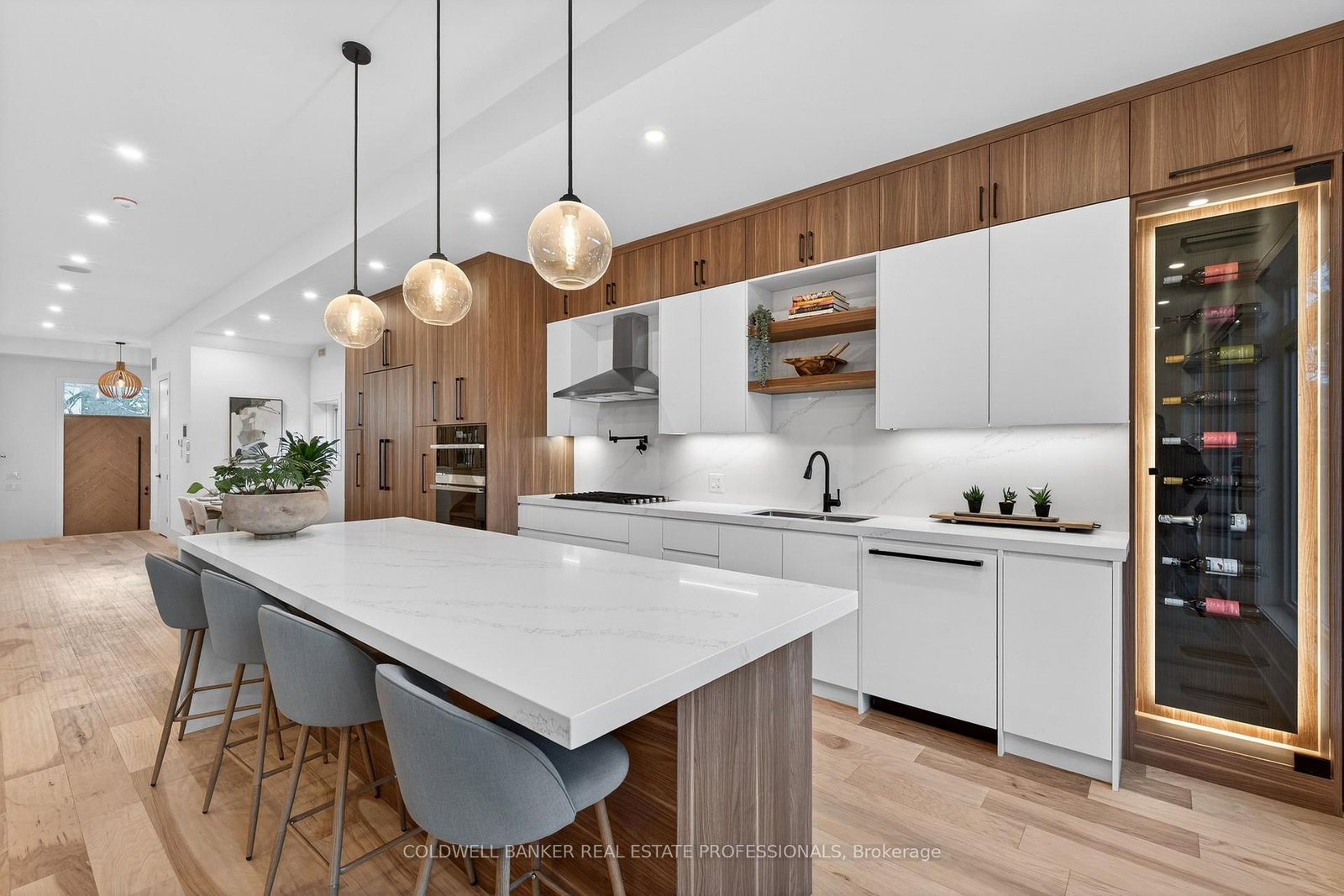 Detached House for sale at 3 Milton Road, Toronto, Ontario, M4J 4V1 - East York - MLS: E12999802