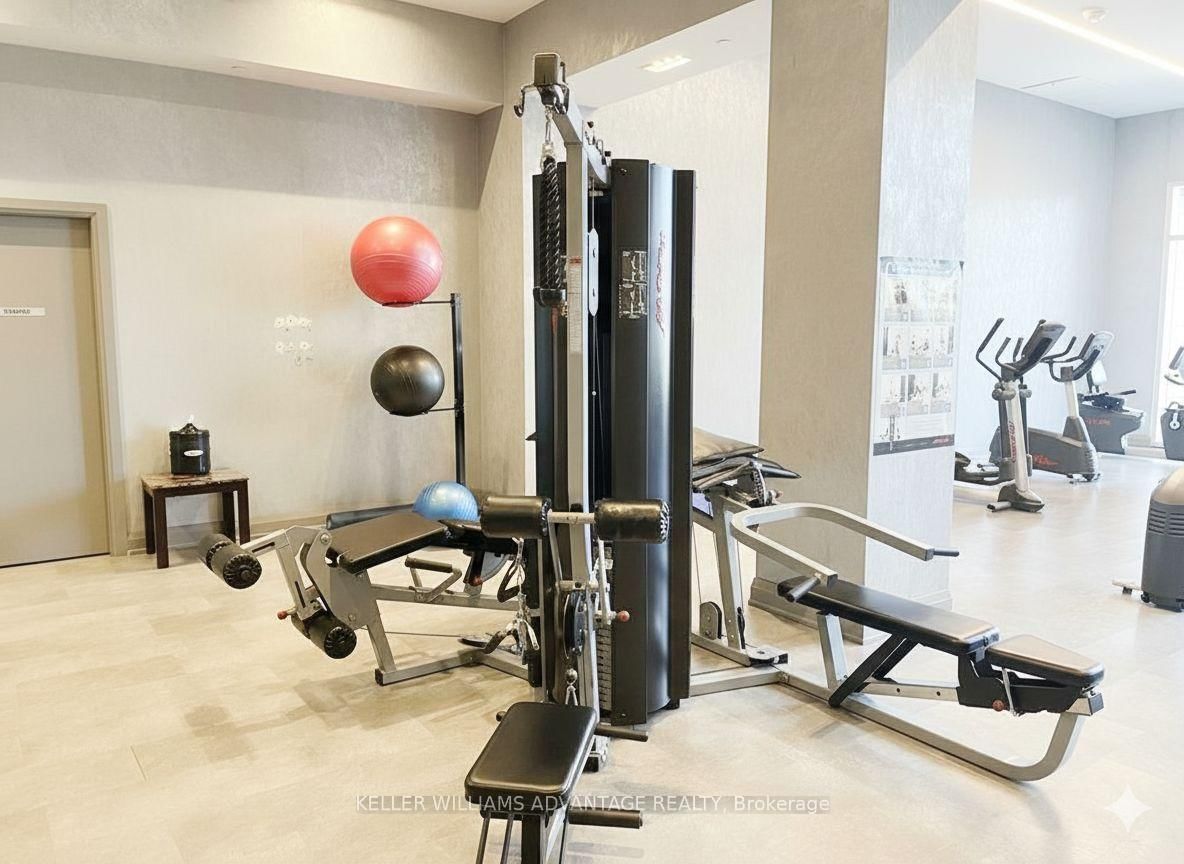 20 Meadowglen Place, Unit 728 - Photo 21