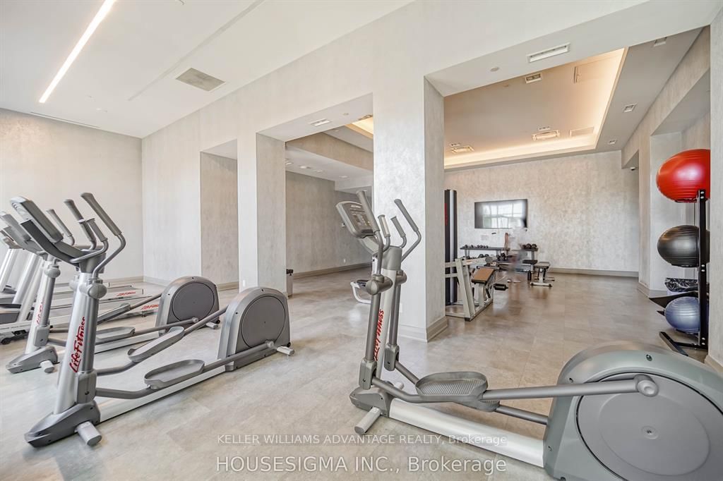 20 Meadowglen Place, Unit 728 - Photo 22