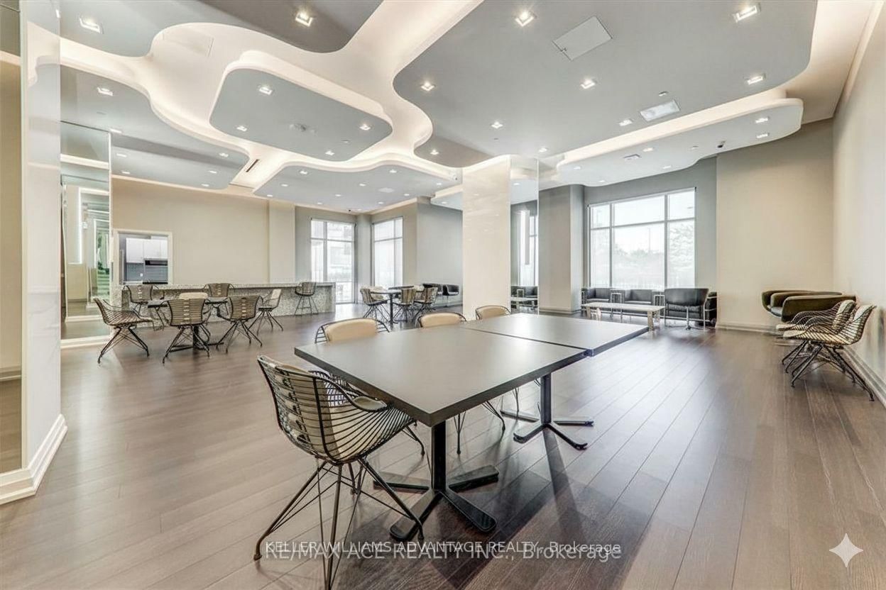 20 Meadowglen Place, Unit 728 - Photo 24