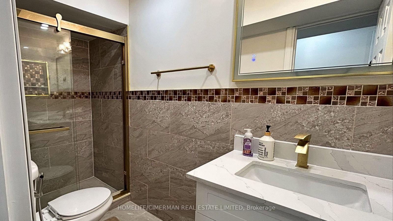 133 Sharavogue Avenue, Unit B - Photo 10
