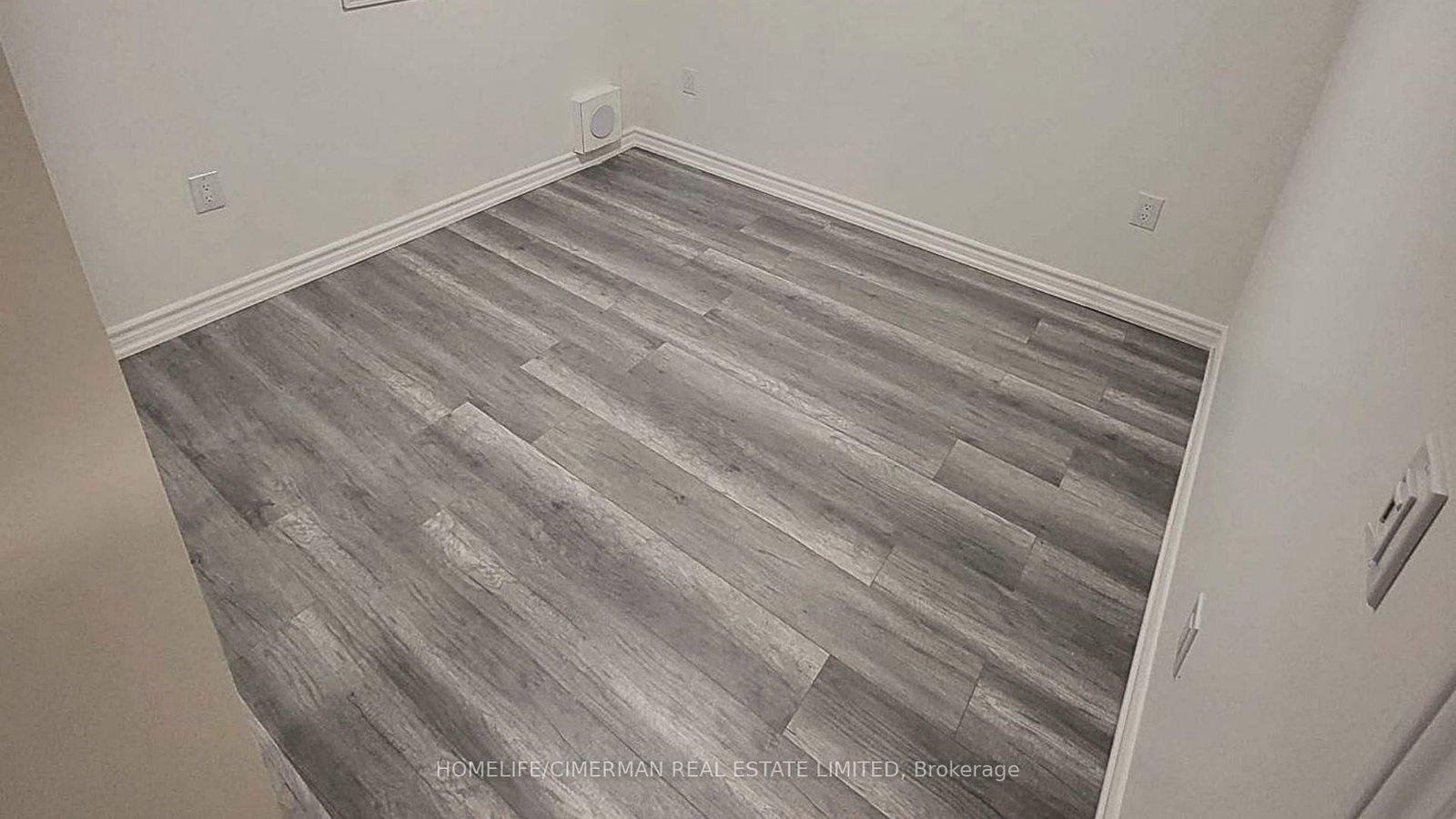 133 Sharavogue Avenue, Unit B - Photo 13